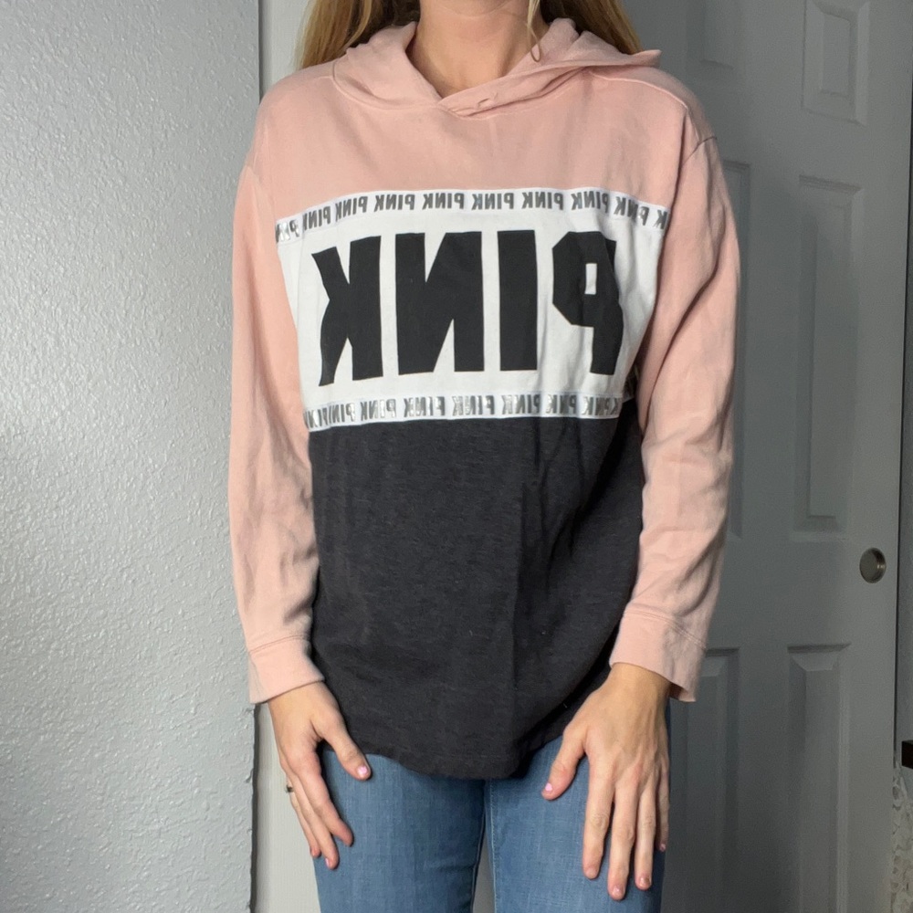 PINk Victoria’s Secret lightweight hoodie